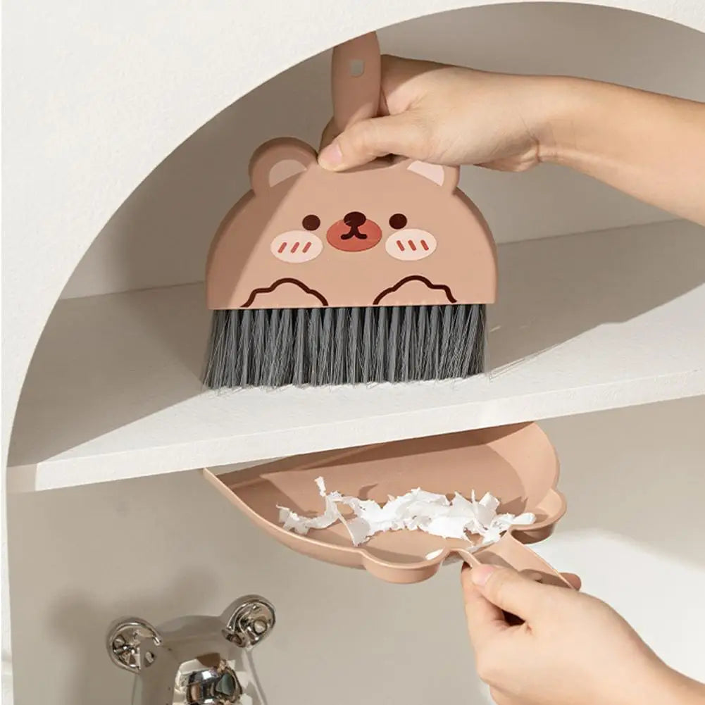 2Pcs/Set Small Broom Dustpan Set Cartoon Rabbit Bear Frog Pattern Keyboards Cleaning Mini Broom Dustpan Set